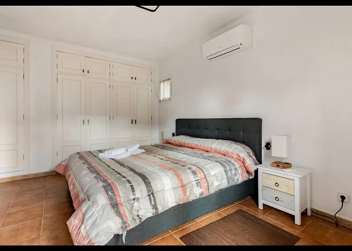 فيلة Adele Sea View